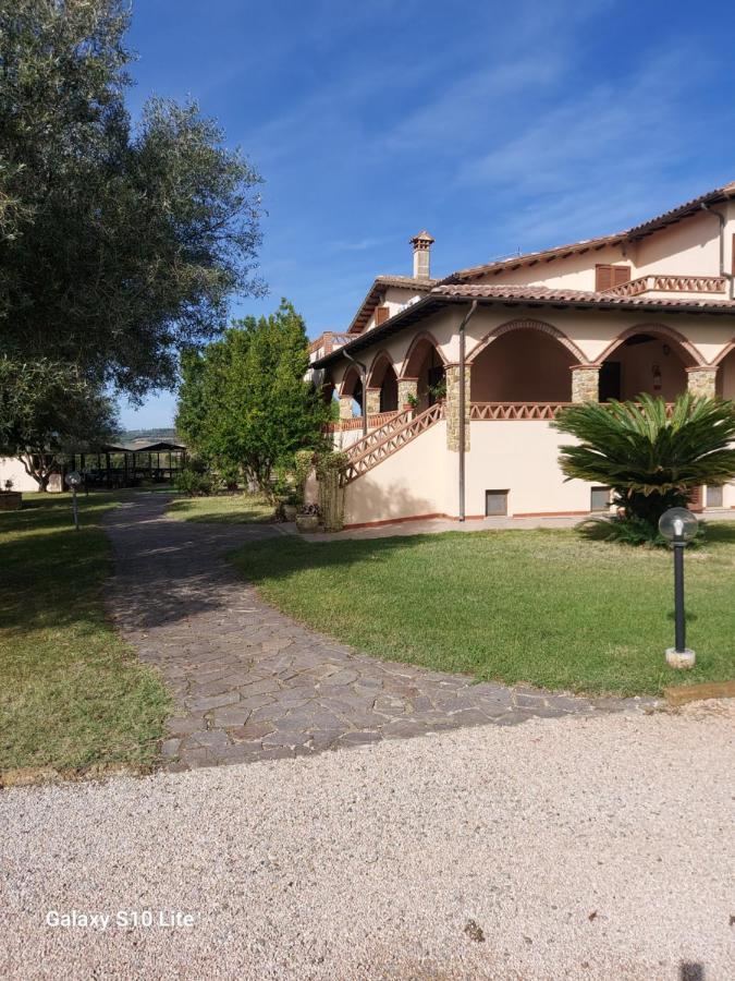 Agriturismo La Verde Rosa Pescia Romana Extérieur photo